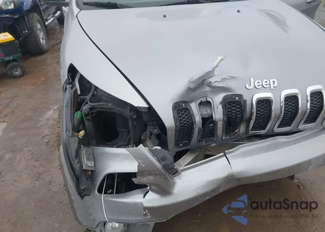 2016 Jeep Cherokee Latitude z USA, uszkodzony, nr VIN 1C4PJMCSXGW103630